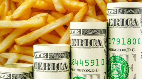 7 Restaurant Chains Customers Say Cost Too Much